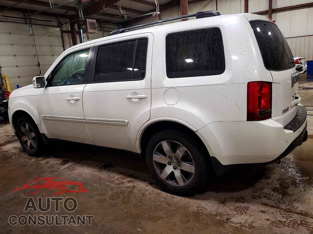 HONDA PILOT 2013 - 5FNYF4H92DB056122