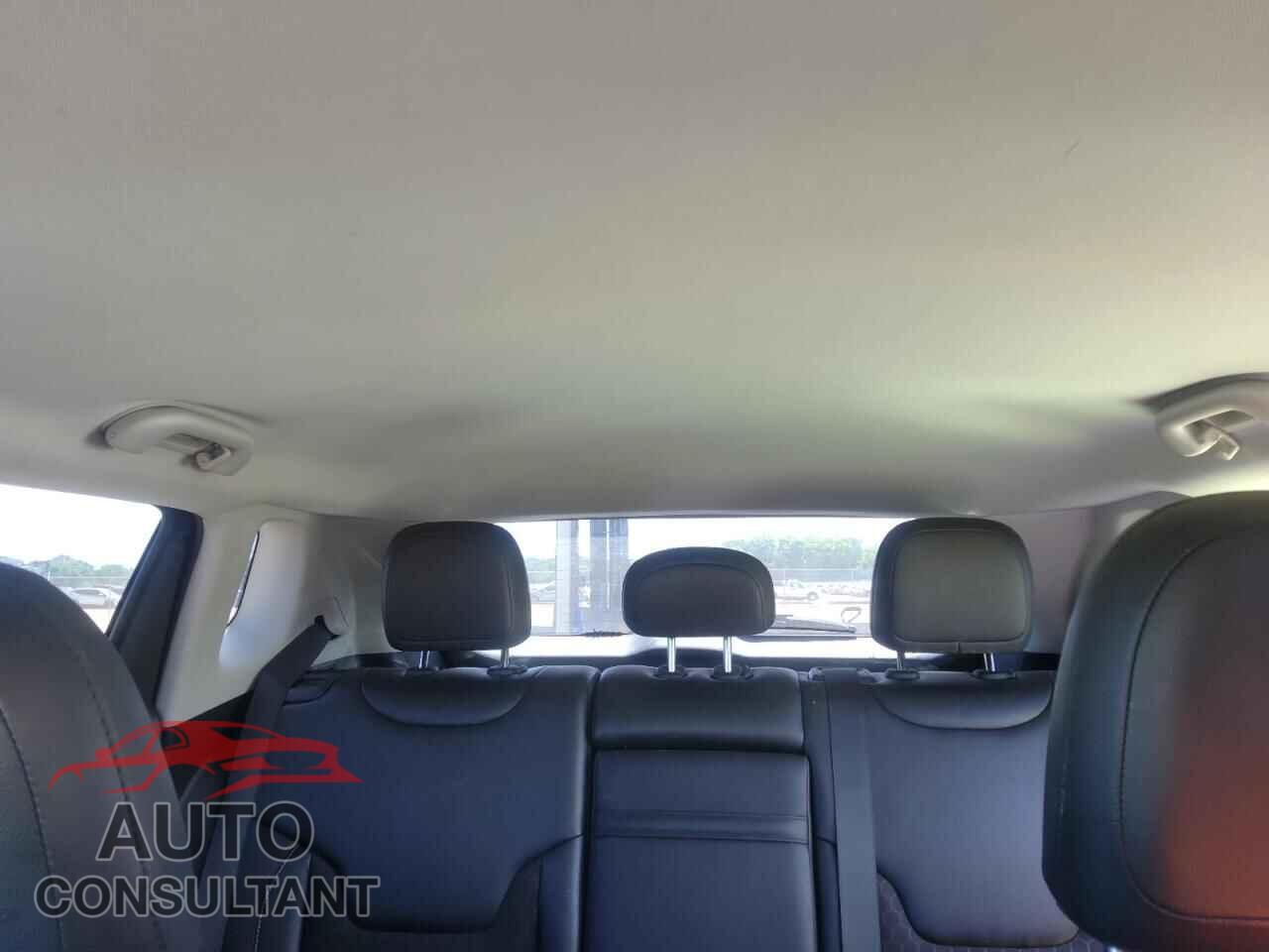 JEEP COMPASS 2019 - 3C4NJDBB0KT767457