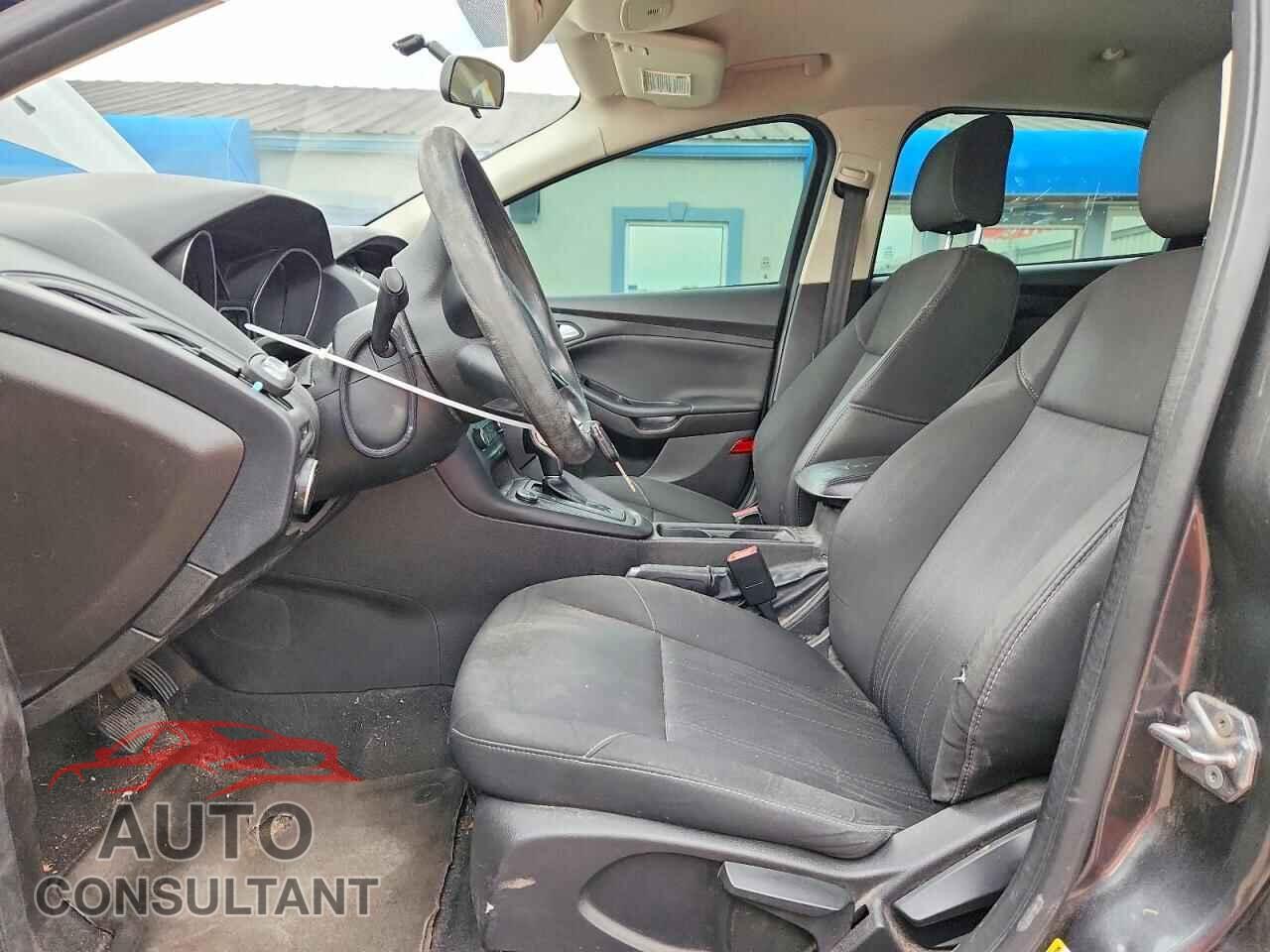 FORD FOCUS 2016 - 1FADP3F21GL361243