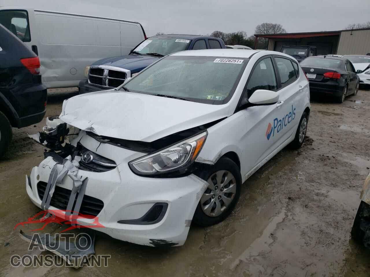 HYUNDAI ACCENT 2017 - KMHCT5AE4HU348752