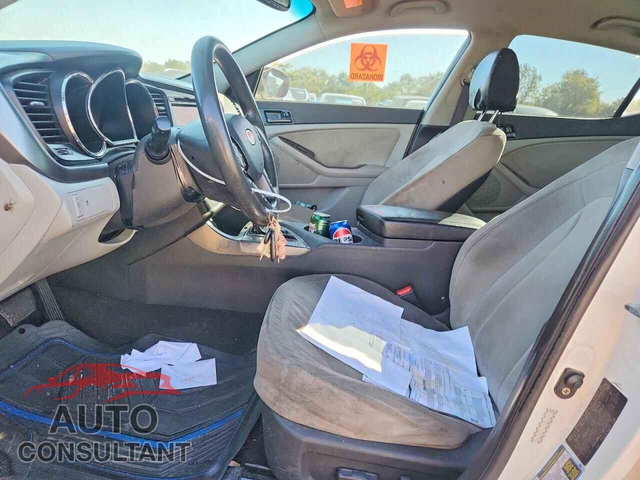 KIA OPTIMA 2011 - KNAGM4A79B5081752