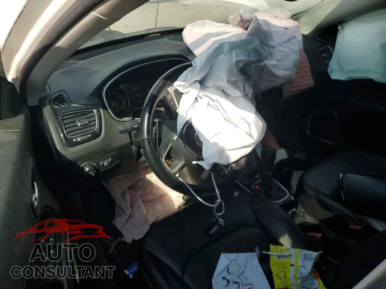 JEEP COMPASS 2021 - 3C4NJDCB8MT565354