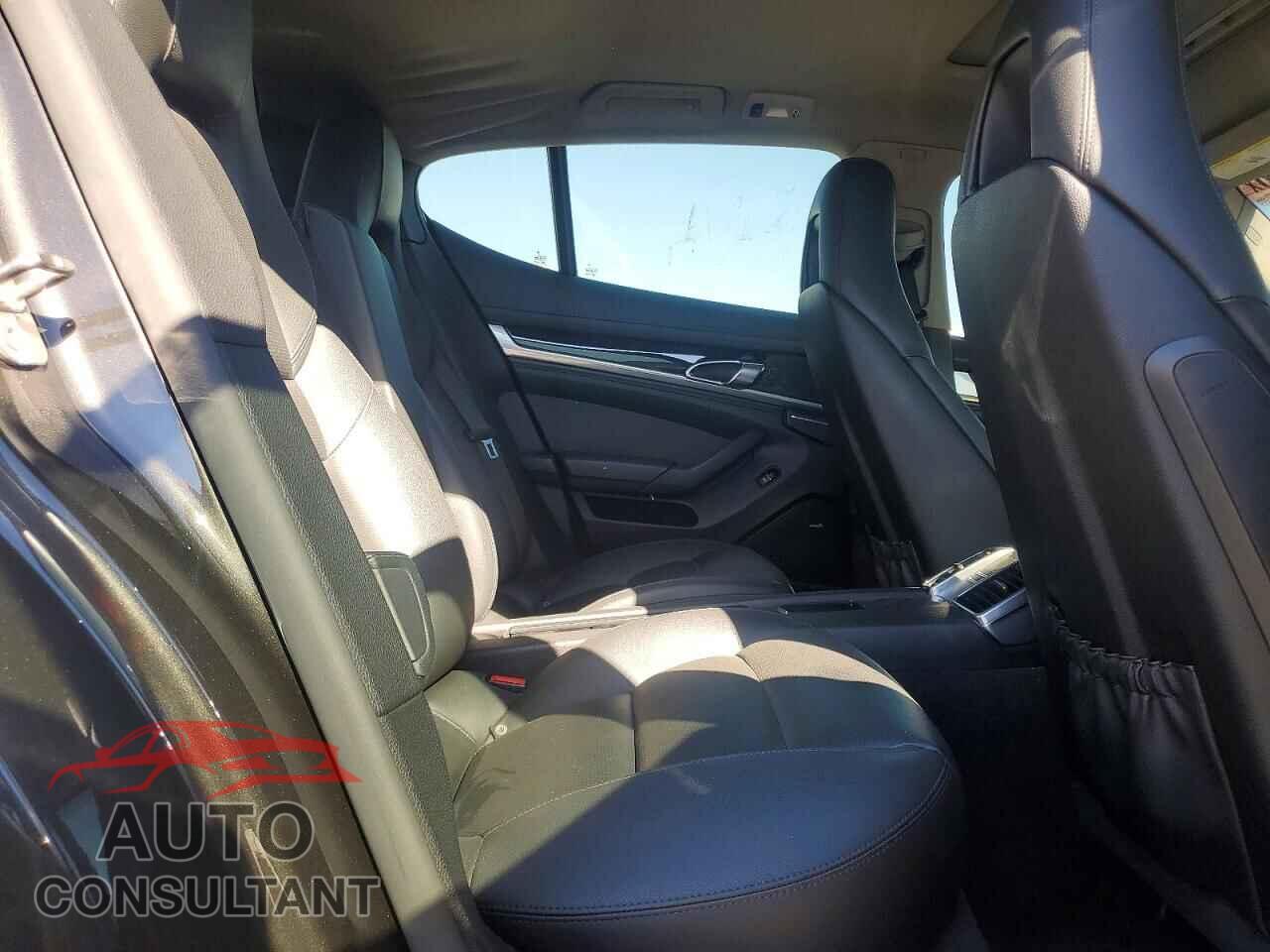 PORSCHE PANAMERA 2015 - WP0AA2A75FL001726