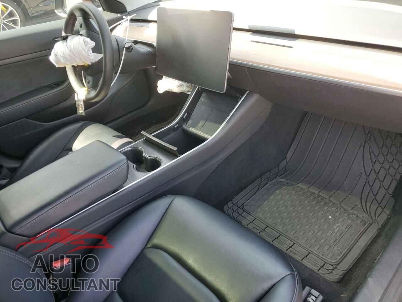 TESLA MODEL 3 2020 - 5YJ3E1EA0LF802155