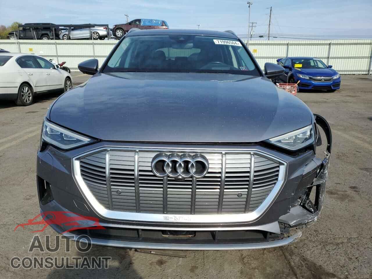 AUDI E-TRON 2019 - WA1VAAGE9KB005371
