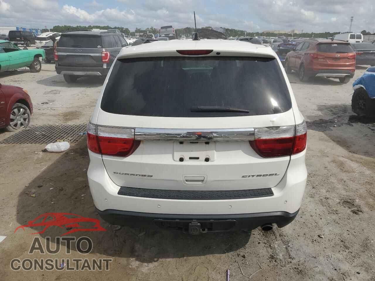 DODGE DURANGO 2011 - 1D4RD5GGXBC600024
