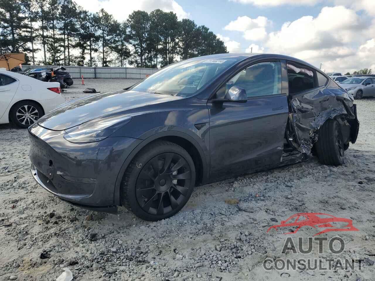 TESLA MODEL Y 2024 - 7SAYGDEDXRA326758