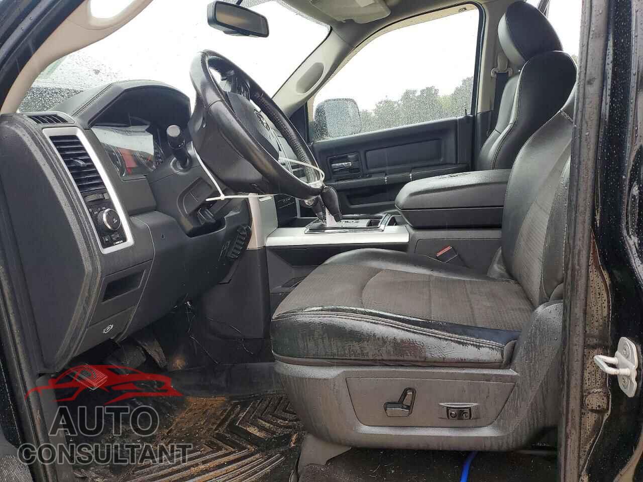 DODGE RAM 1500 2012 - 1C6RD7MT0CS122253