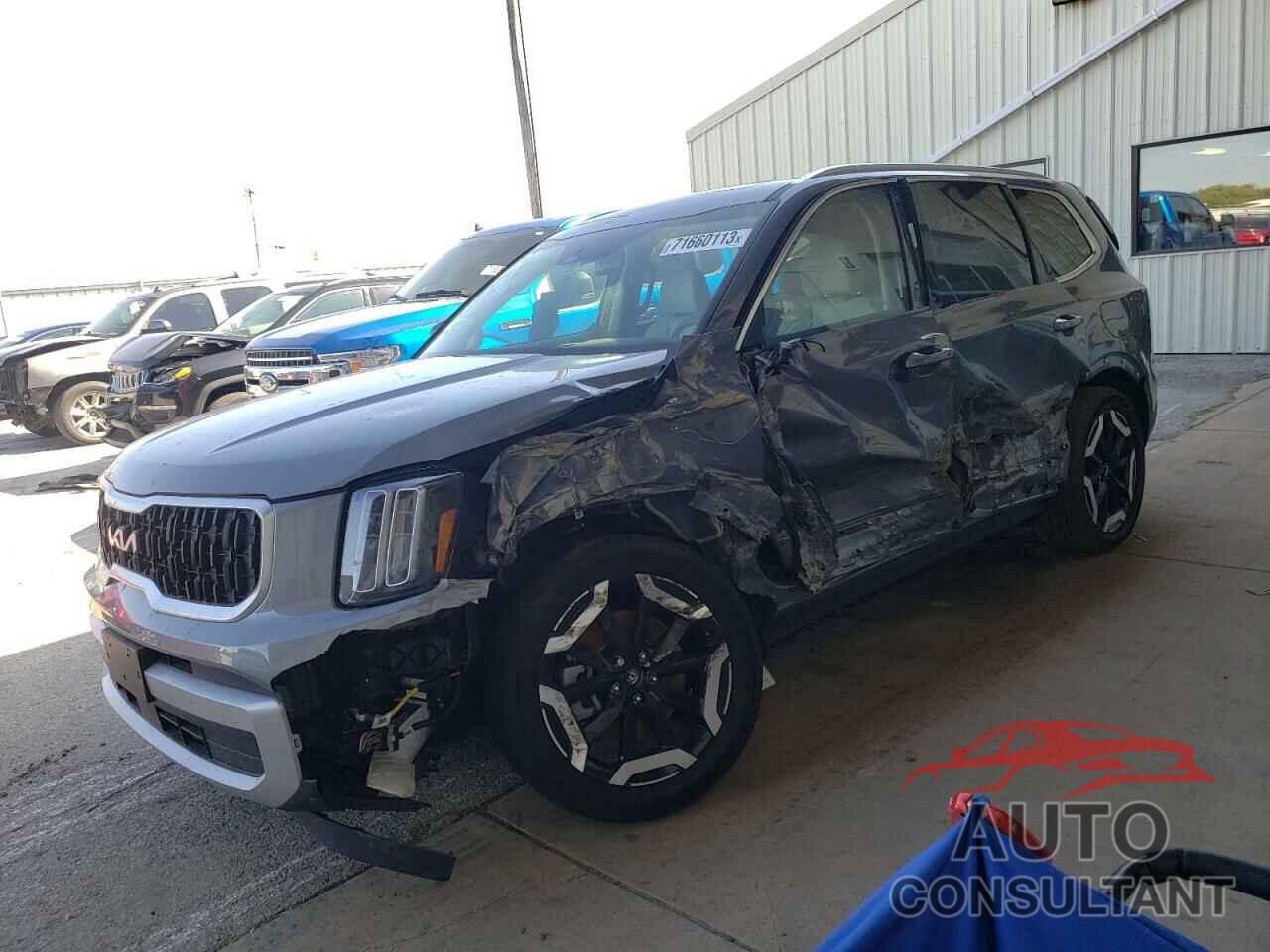 KIA TELLURIDE 2023 - 5XYP3DGC2PG386471