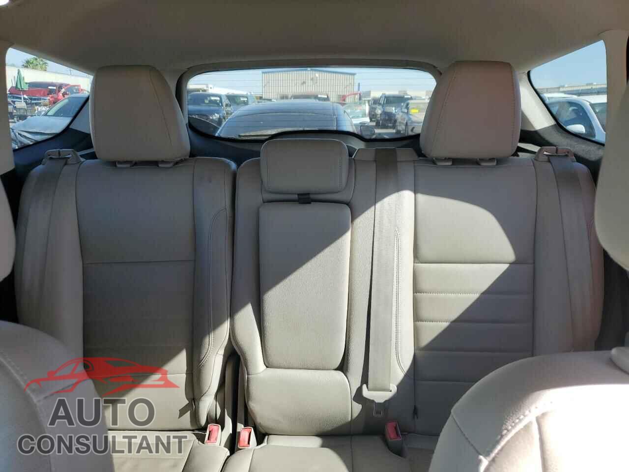 FORD ESCAPE 2015 - 1FMCU0G97FUB41246