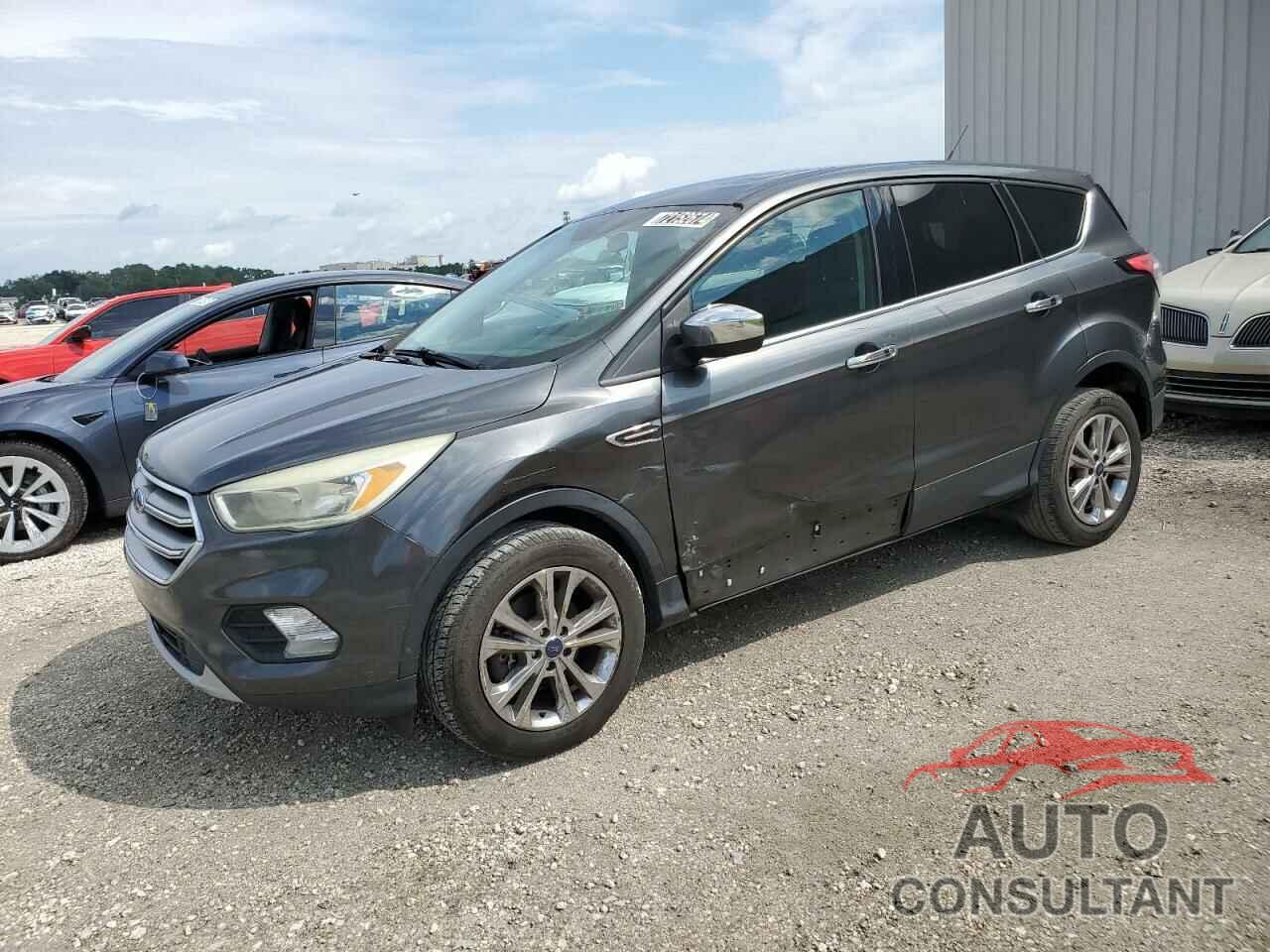 FORD ESCAPE 2017 - 1FMCU0G97HUC53032