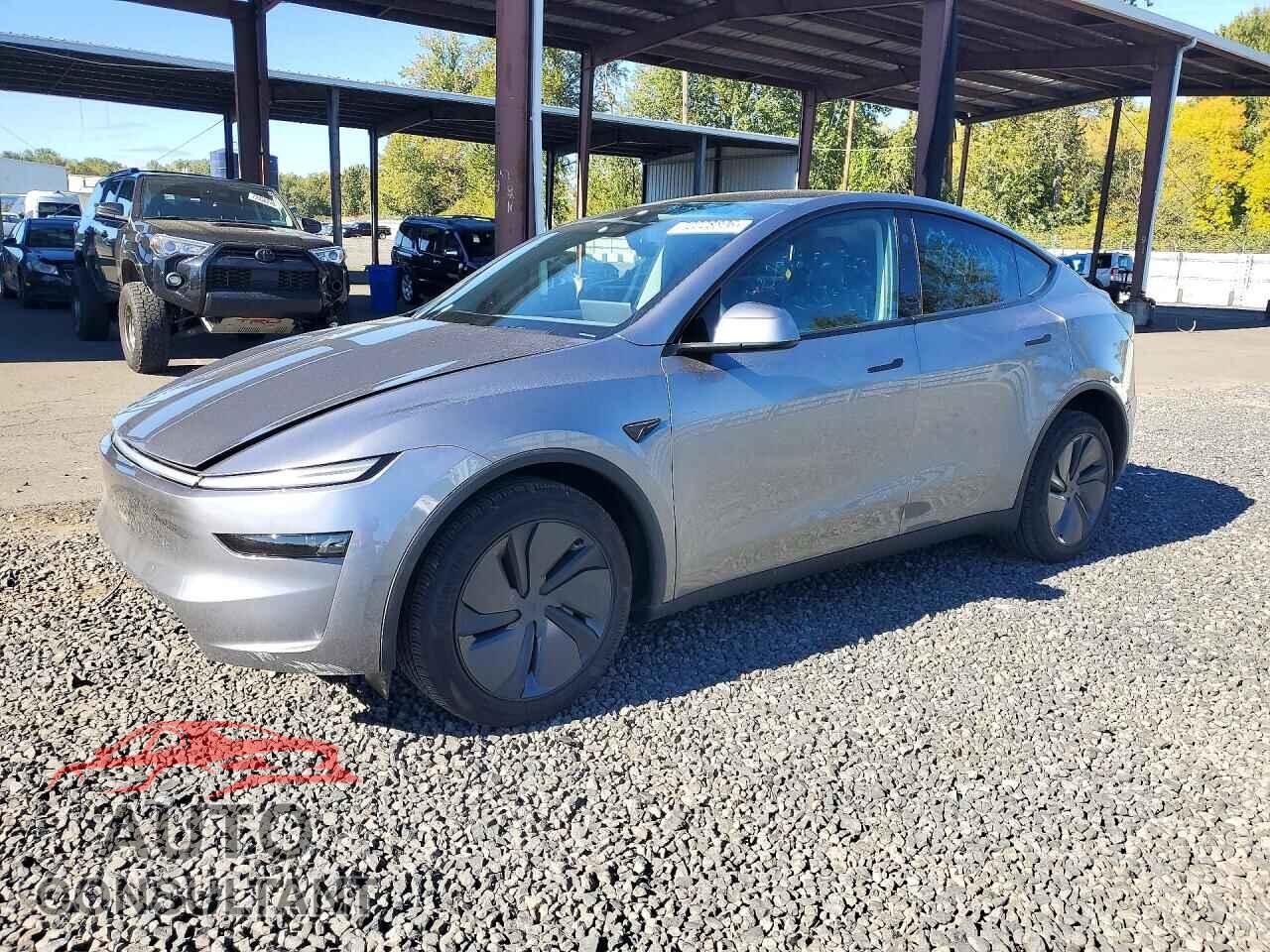TESLA MODEL Y 2026 - 7SAYGDED1TF400899