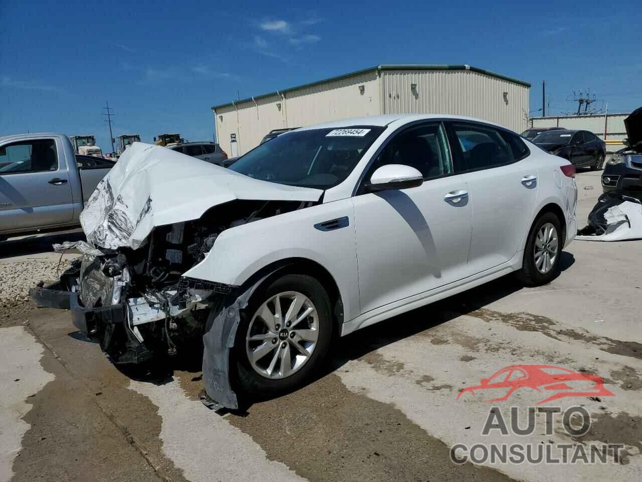 KIA OPTIMA 2018 - 5XXGT4L32JG204172