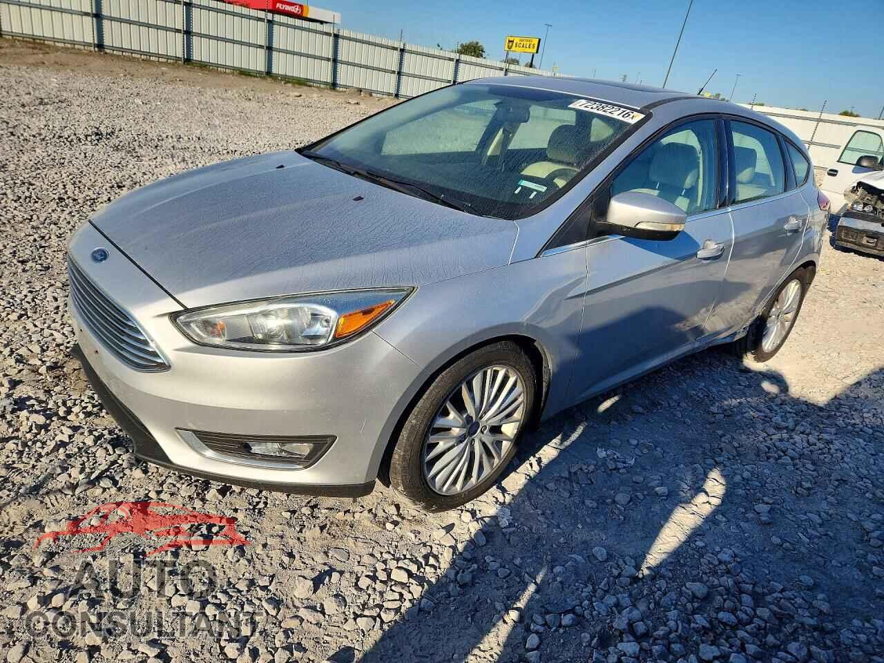 FORD FOCUS 2017 - 1FADP3N28HL287595