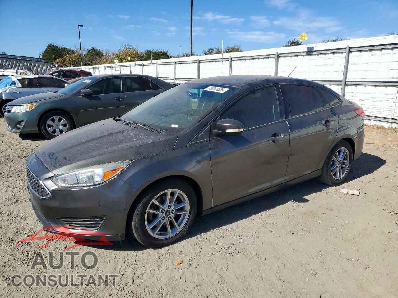 FORD FOCUS 2016 - 1FADP3F27GL263169