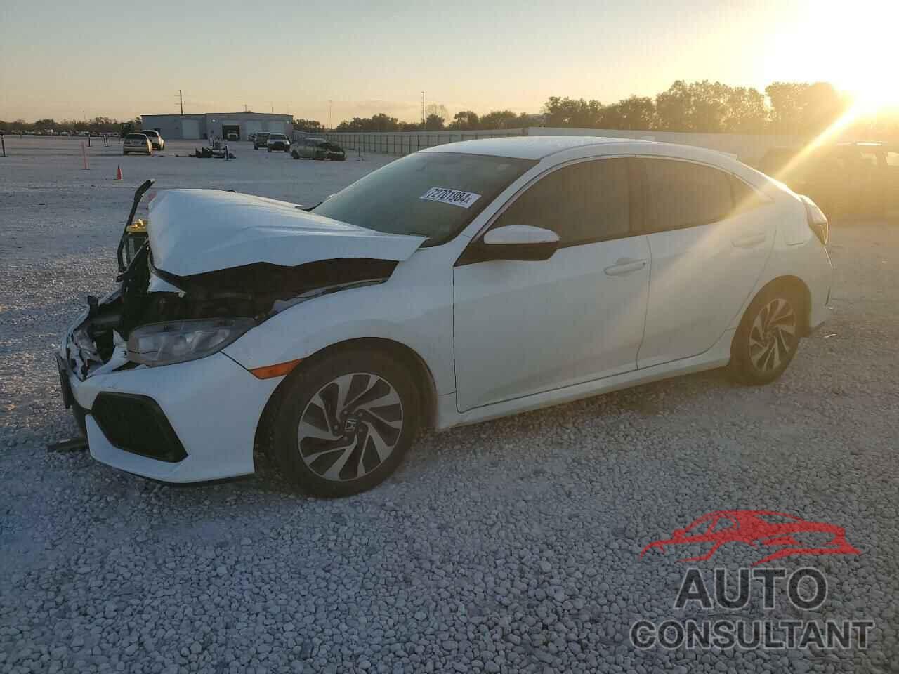 HONDA CIVIC 2018 - SHHFK7H23JU201234