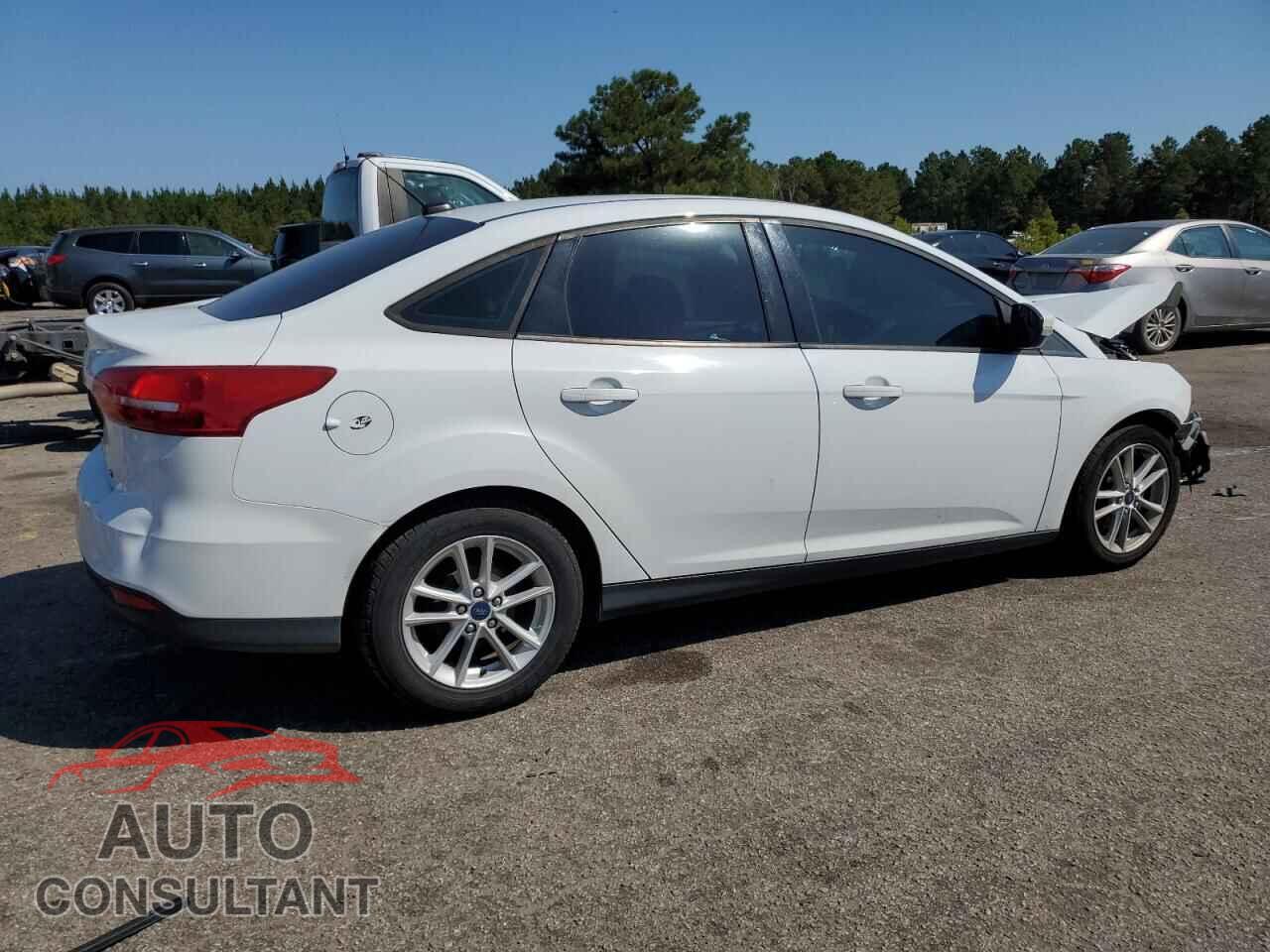 FORD FOCUS 2017 - 1FADP3F28HL272514