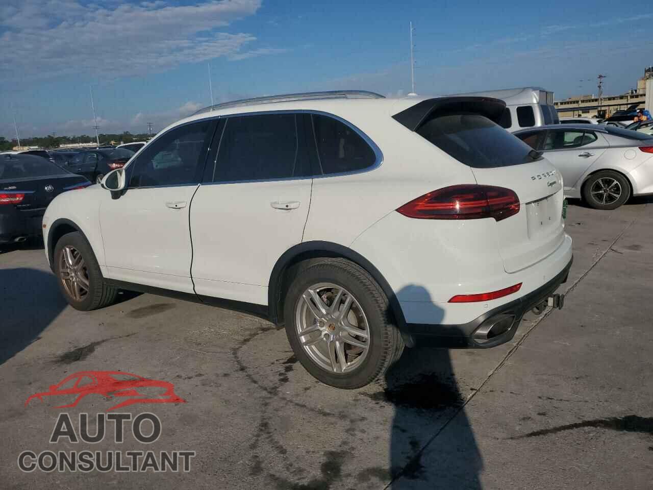 PORSCHE CAYENNE 2016 - WP1AA2A21GLA06345