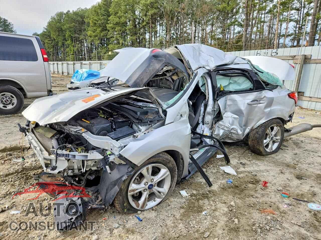 FORD FOCUS 2014 - 1FADP3F2XEL410596