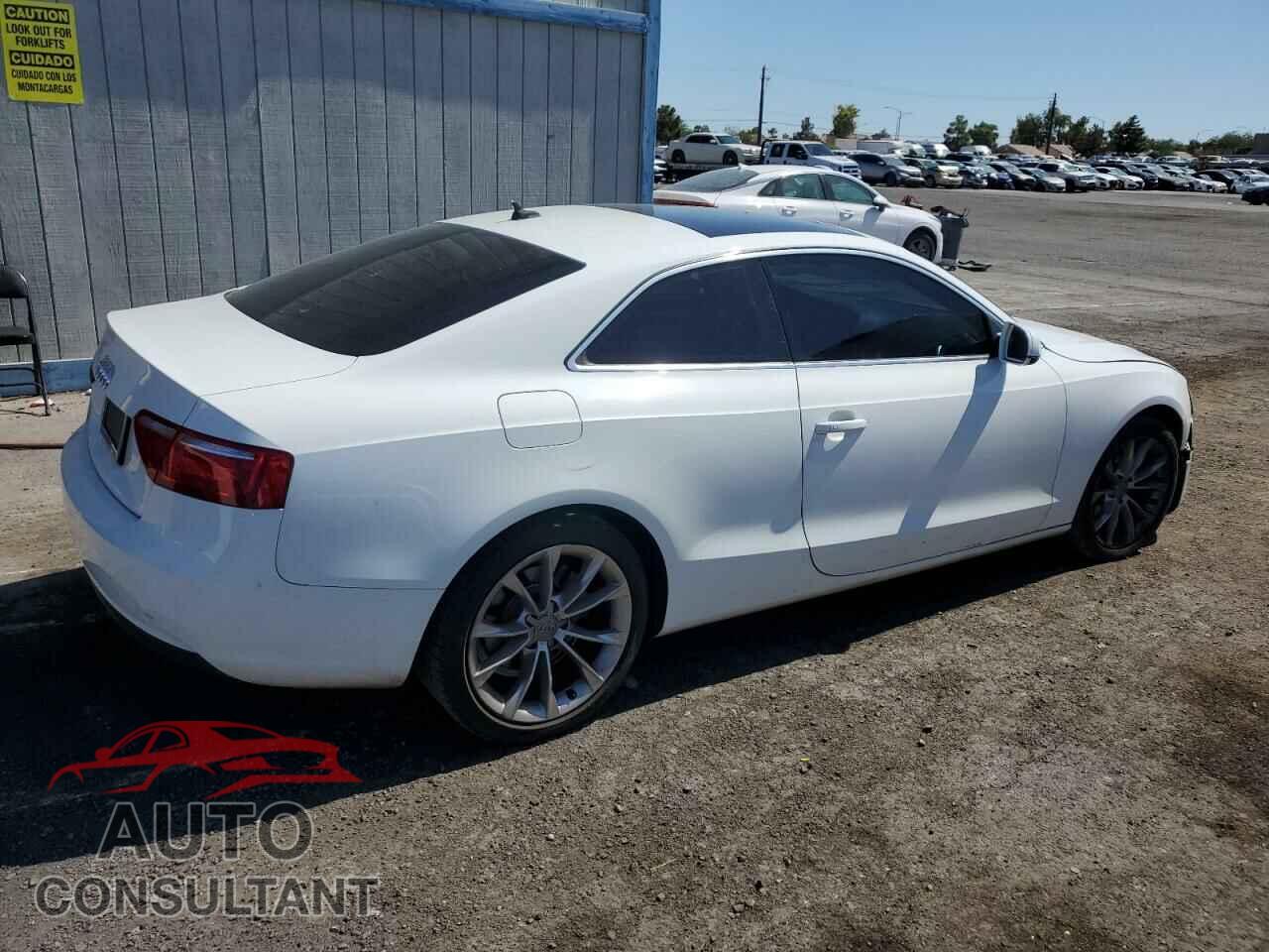 AUDI A5 2013 - WAUCFAFR4DA037492
