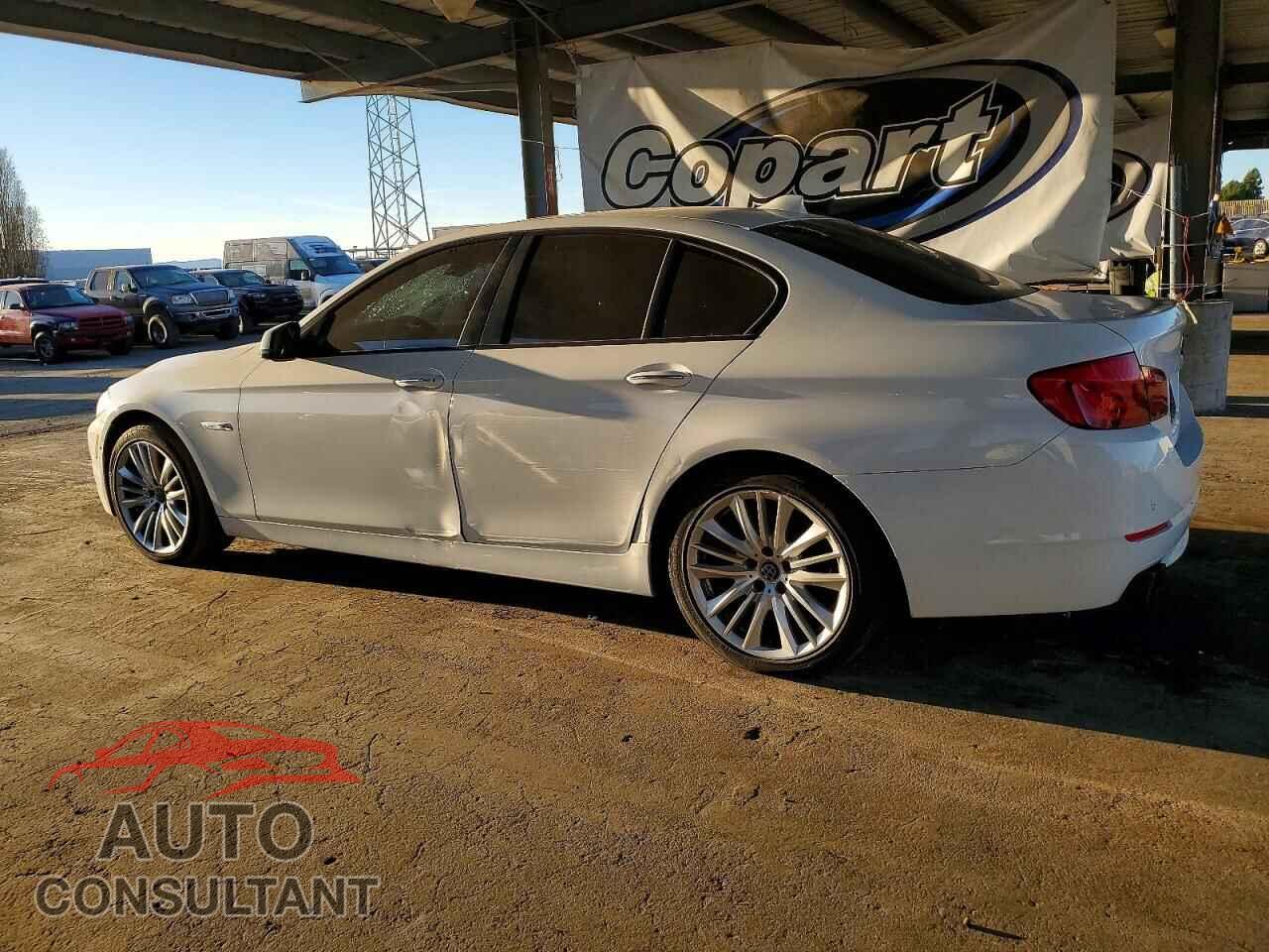 BMW 5 SERIES 2012 - WBAFR9C55CDV58643
