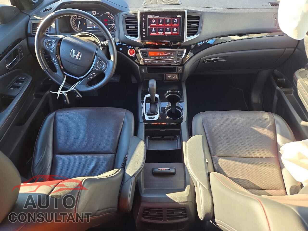 HONDA RIDGELINE 2018 - 5FPYK3F84JB012674