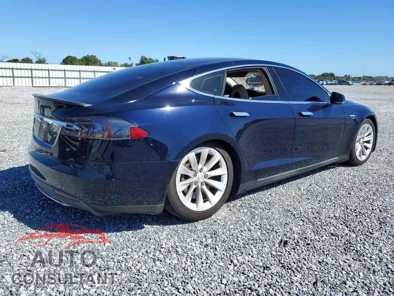 TESLA MODEL S 2013 - 5YJSA1DP2DFP17042