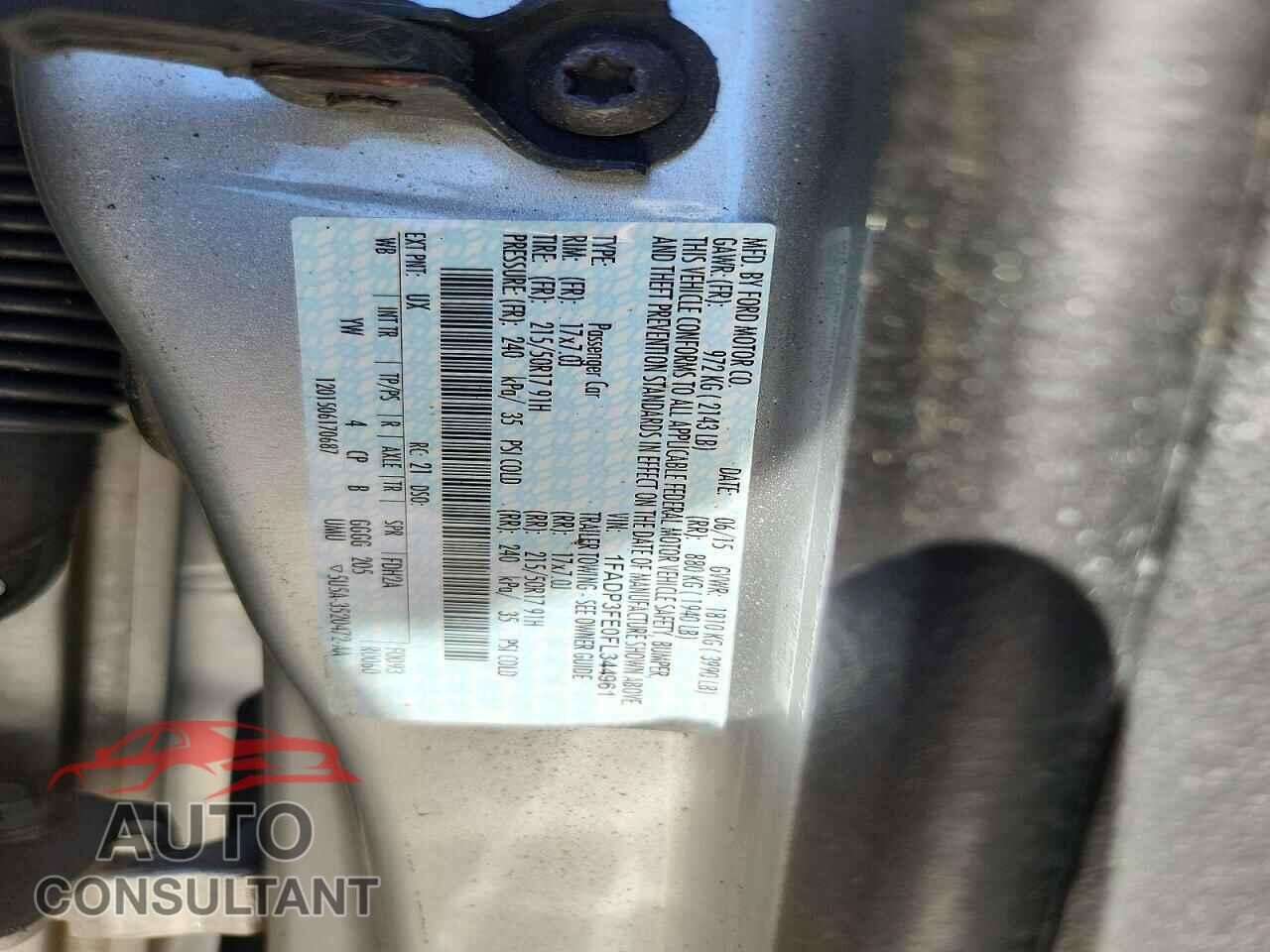 FORD FOCUS 2015 - 1FADP3FE0FL344961