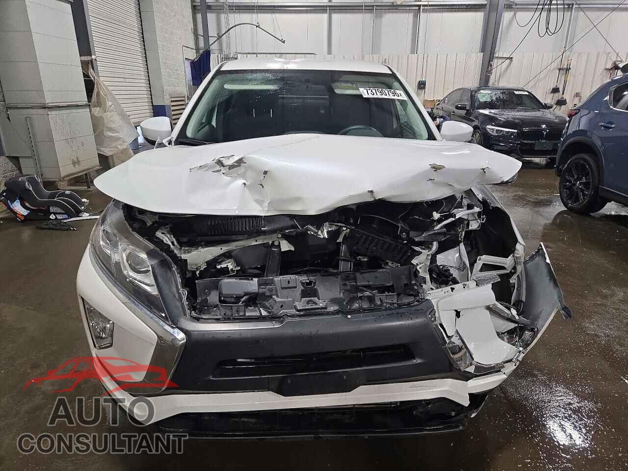 MITSUBISHI ECLIPSE 2018 - JA4AT3AAXJZ067118