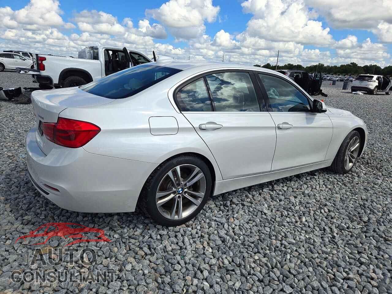 BMW 3 SERIES 2018 - WBA8B9C53JEE81035