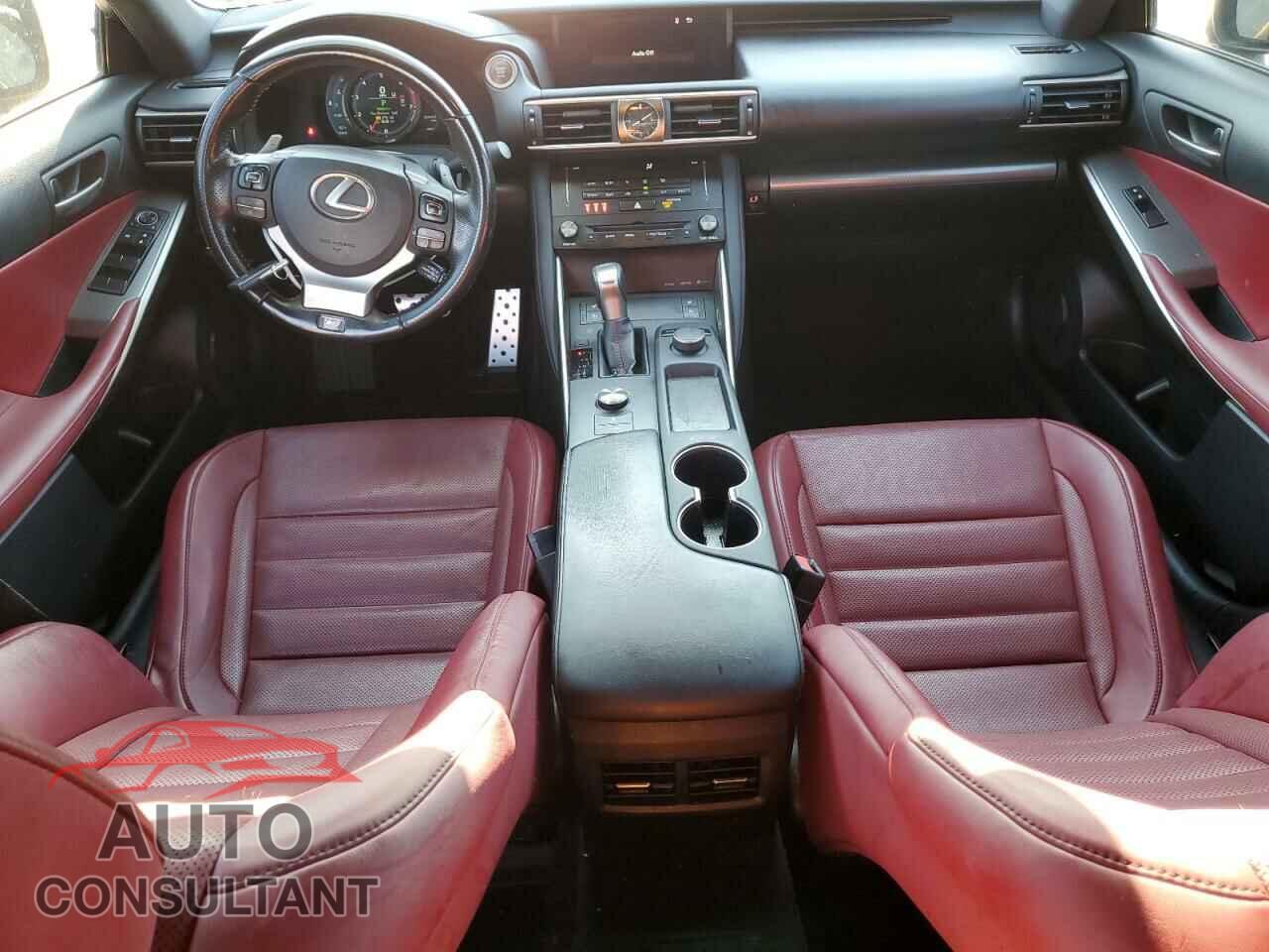 LEXUS IS 2018 - JTHBA1D27J5062666
