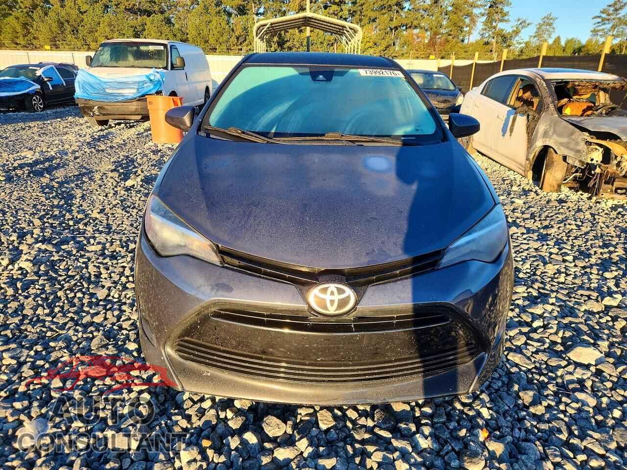 TOYOTA COROLLA 2018 - 5YFBURHE2JP854111