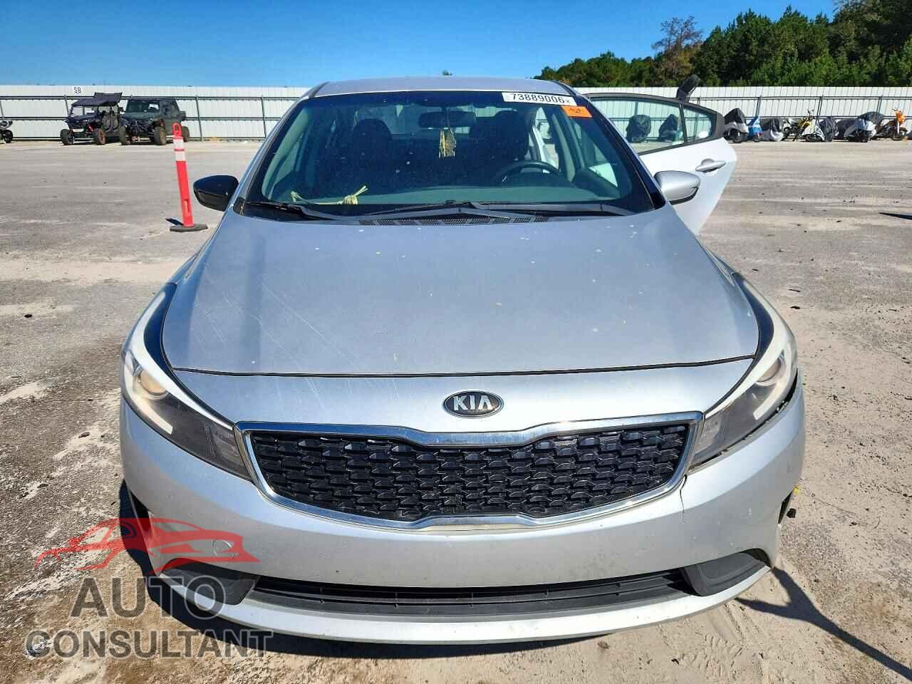 KIA FORTE 2018 - 3KPFK4A75JE236594