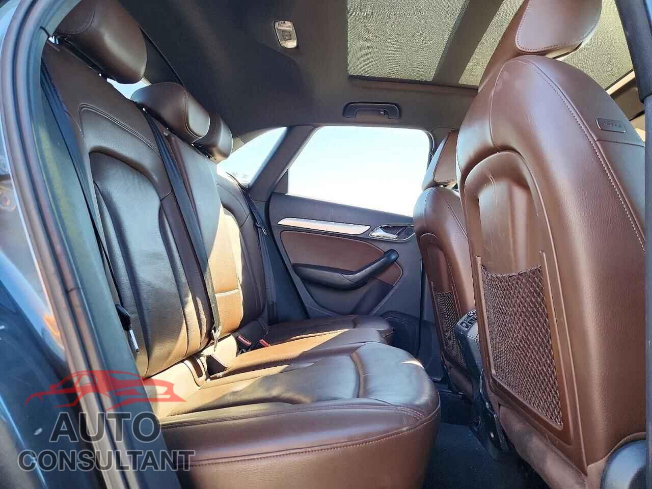 AUDI Q3 2018 - WA1ECCFS3JR029930