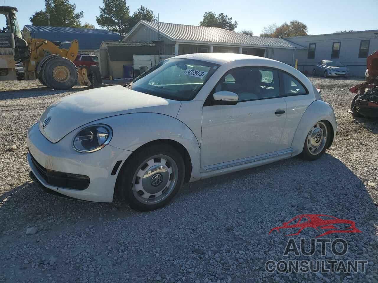 VOLKSWAGEN BEETLE 2015 - 3VWF17AT9FM653213