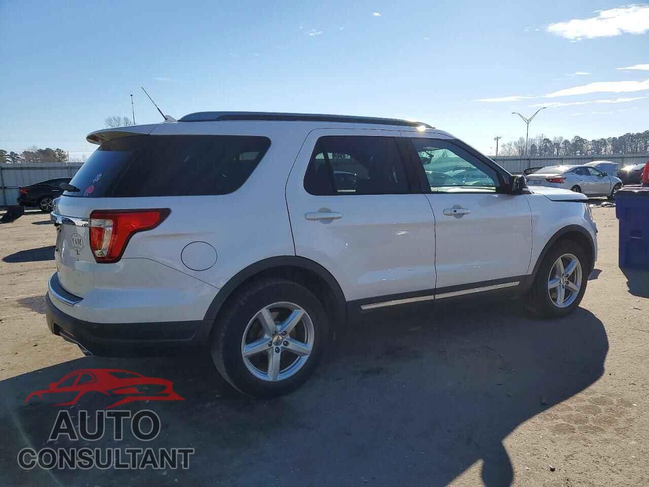 FORD EXPLORER 2018 - 1FM5K7D80JGB03223