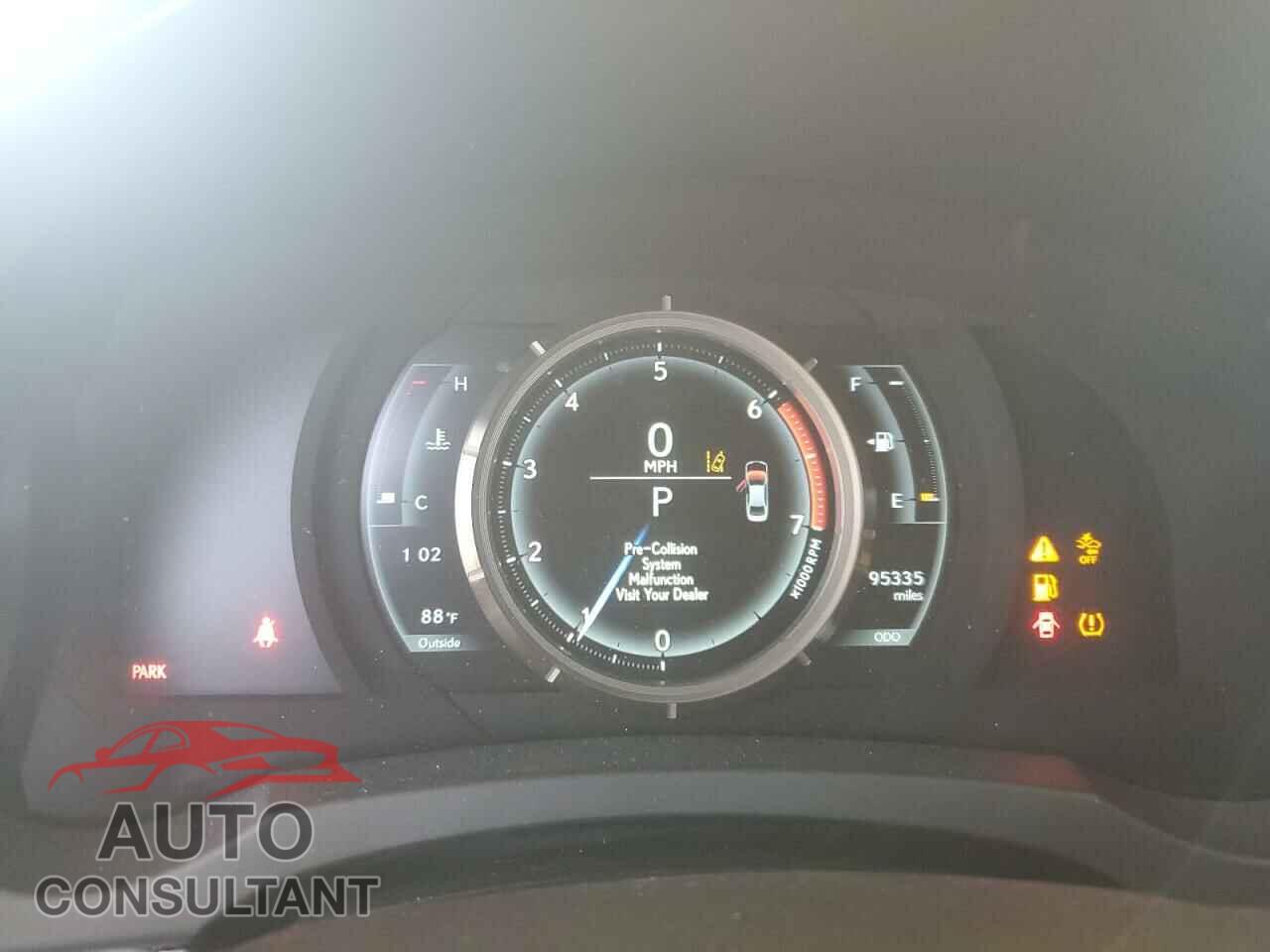 LEXUS IS 2018 - JTHBA1D27J5069665