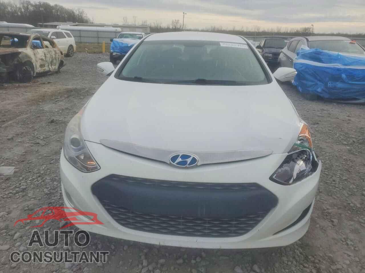 HYUNDAI SONATA 2012 - KMHEC4A41CA043309
