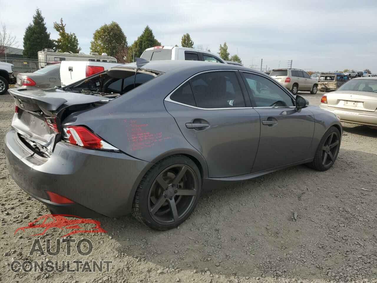 LEXUS IS 2015 - JTHBE1D23F5015470