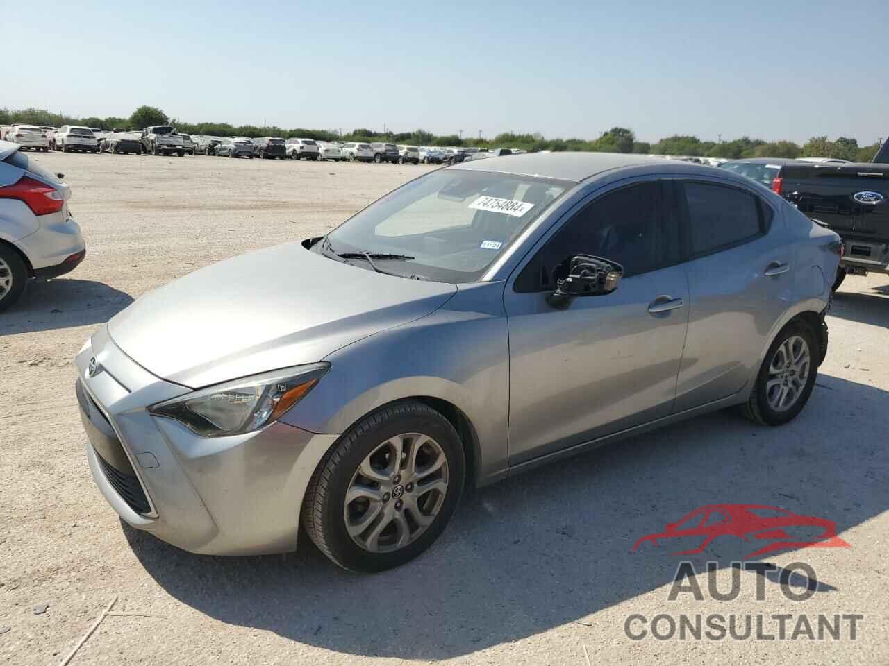 TOYOTA SCION 2016 - 3MYDLBZV6GY134631