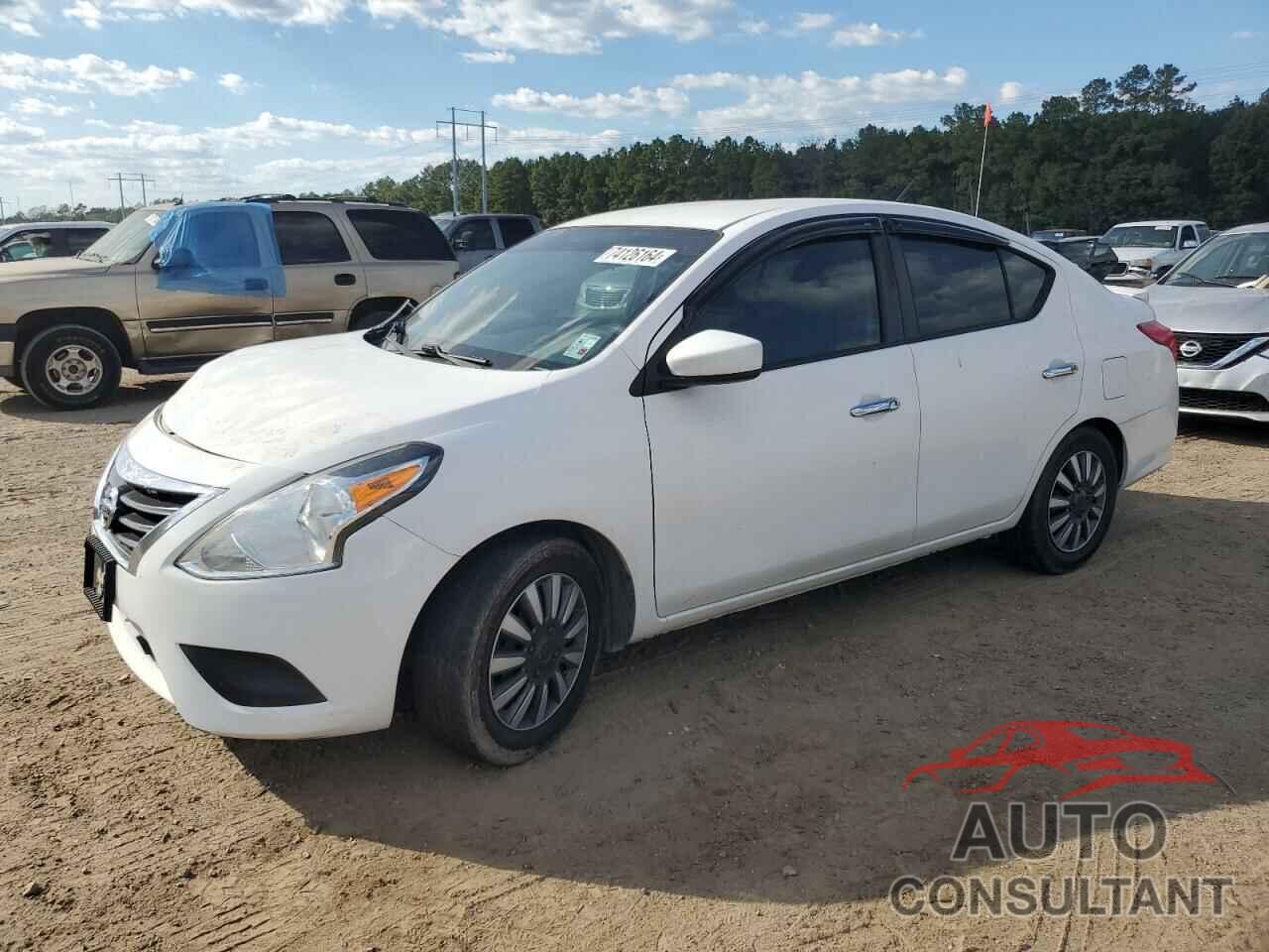 NISSAN VERSA 2017 - 3N1CN7AP8HL814255