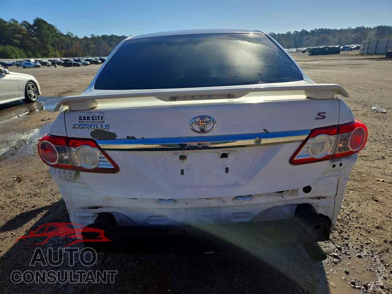 TOYOTA COROLLA 2013 - 5YFBU4EE9DP204140