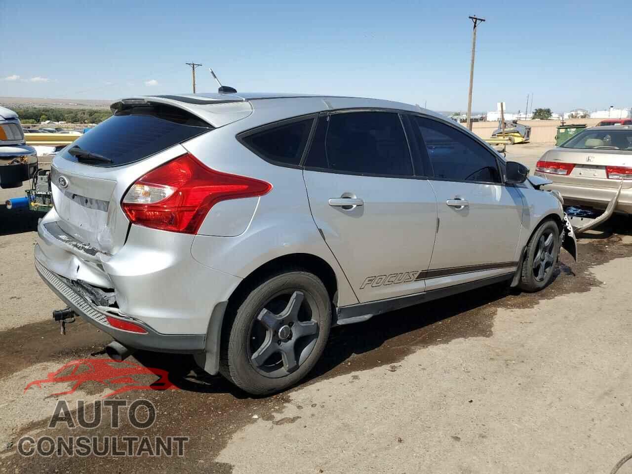 FORD FOCUS 2014 - 1FADP3K22EL169090