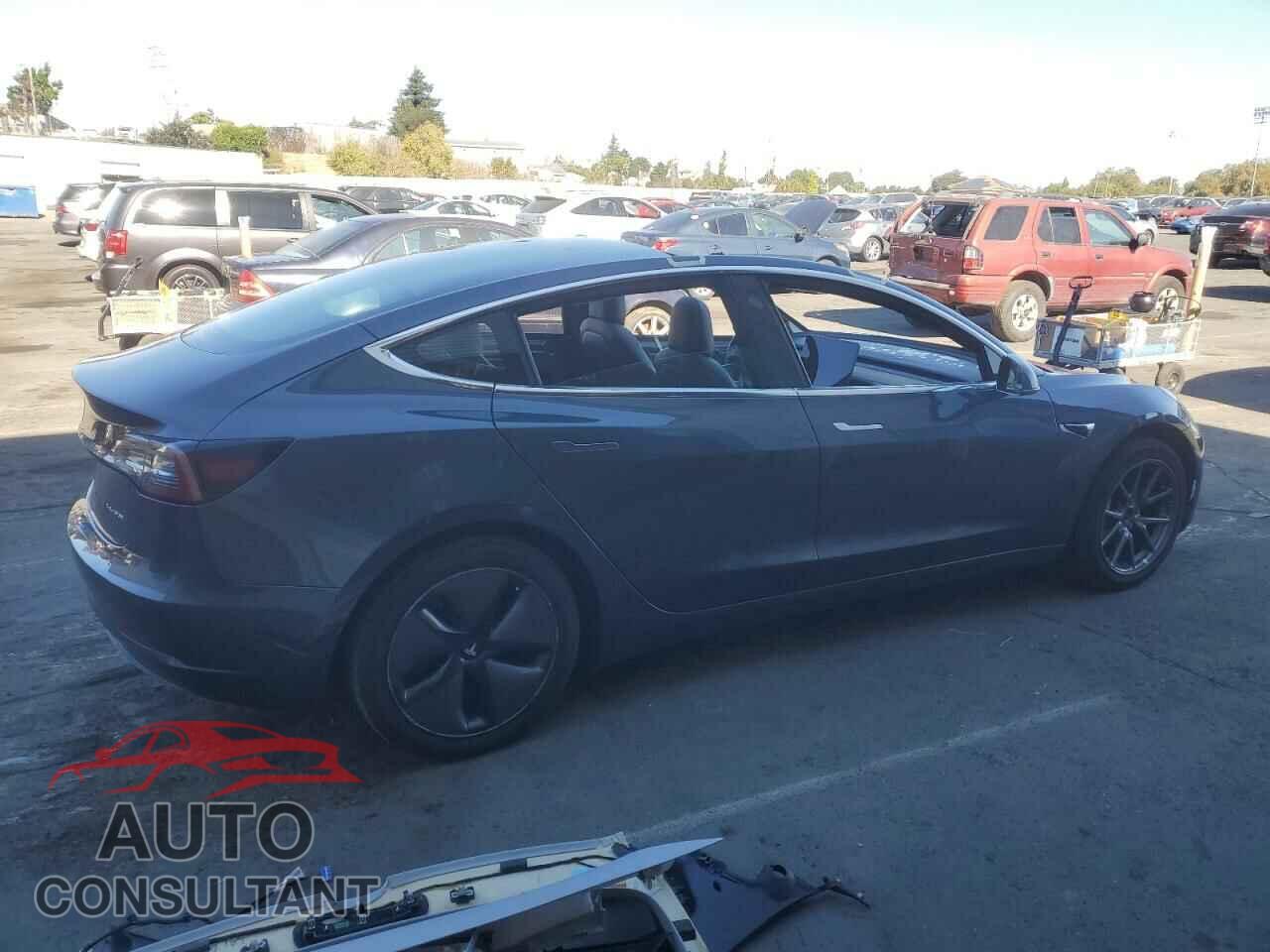 TESLA MODEL 3 2018 - 5YJ3E1EB9JF183271