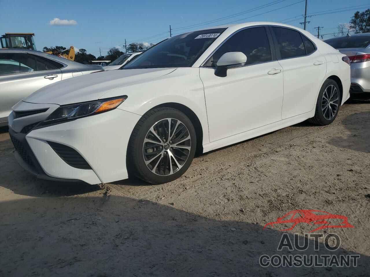 TOYOTA CAMRY 2018 - 4T1B11HK8JU630579