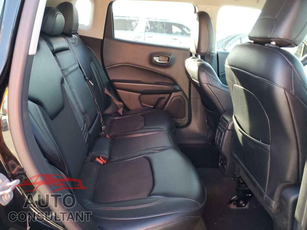 JEEP COMPASS 2017 - 3C4NJCBB9HT632805