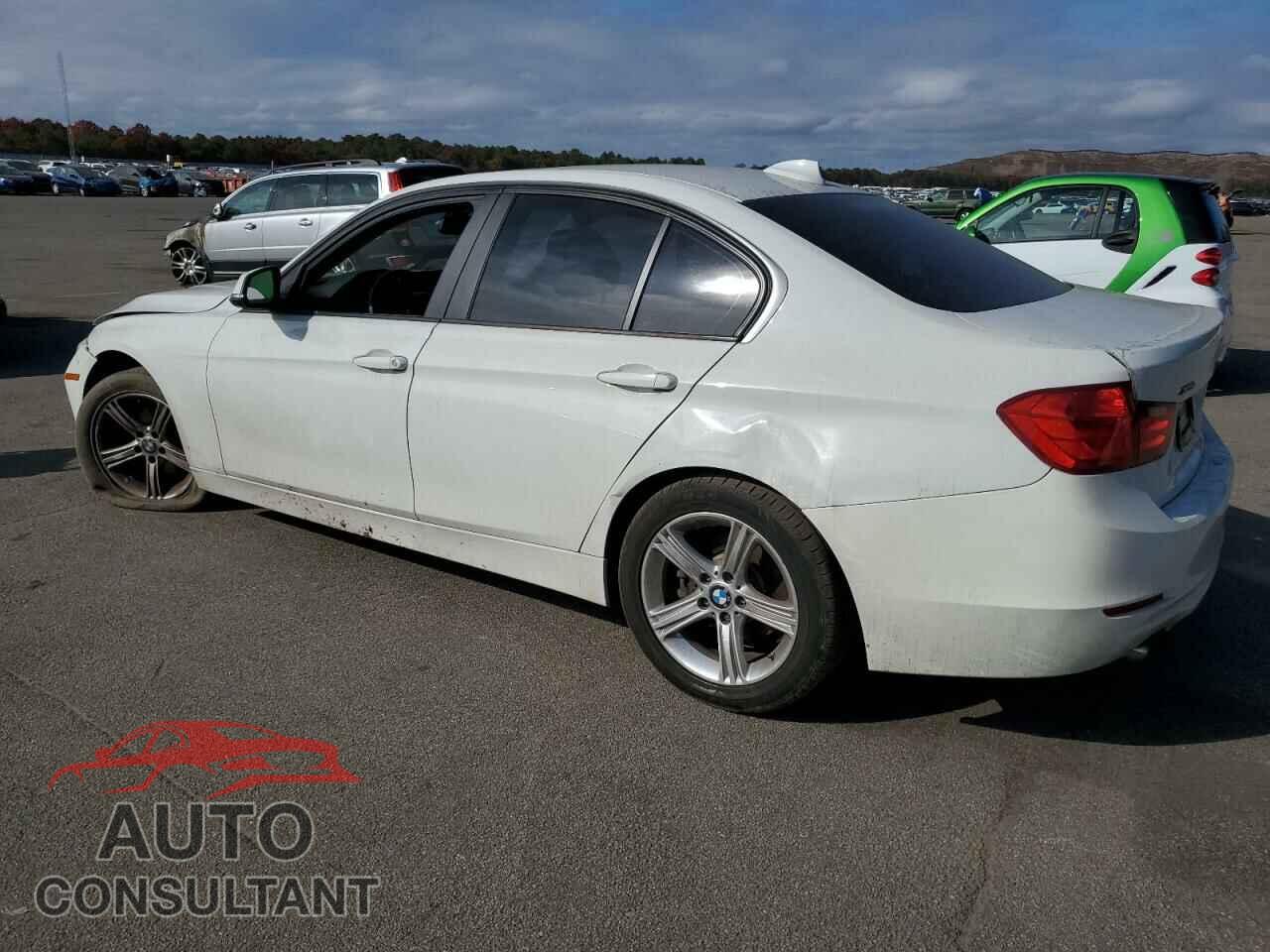 BMW 3 SERIES 2013 - WBA3B5C5XDF591689