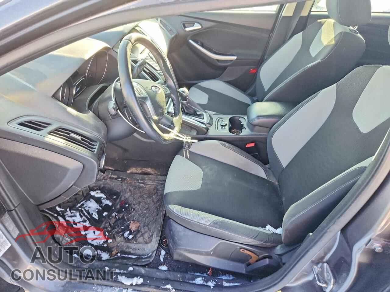 FORD FOCUS 2013 - 1FADP3F25DL100886