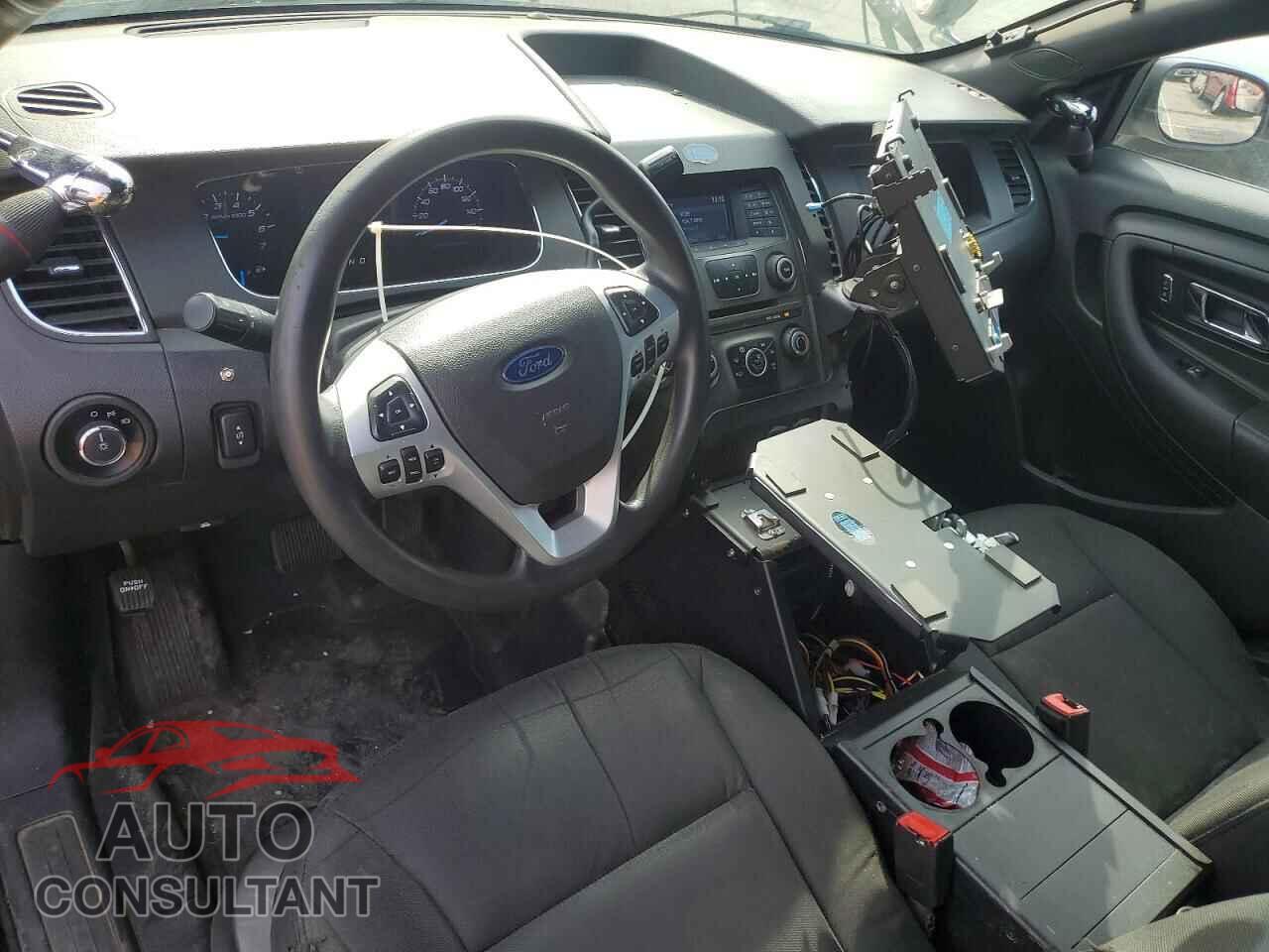 FORD TAURUS 2019 - 1FAHP2MK2KG108111