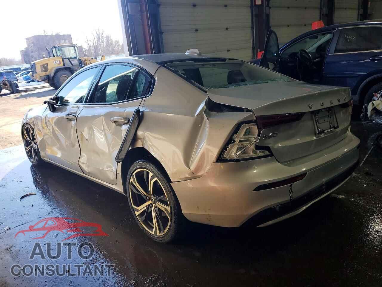 VOLVO S60 2024 - 7JRL12TK0RG320122